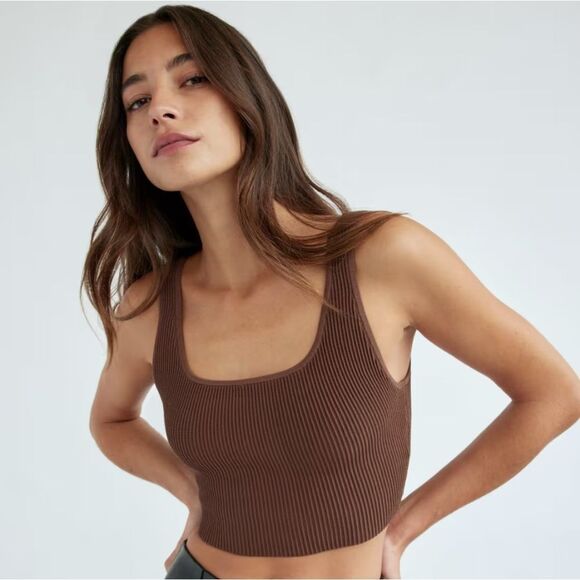 Babaton Tops - NWOT Babaton Sculpt Knit Squareneck Cropped Tank Aritzia Size 2XL Plus